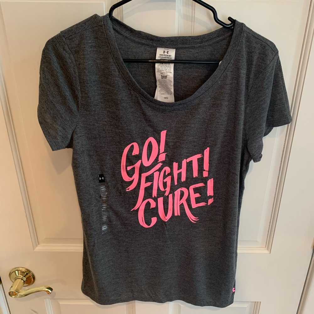 NWT!!!!! Under Armour Power in Pink Size Medium Gray Tee